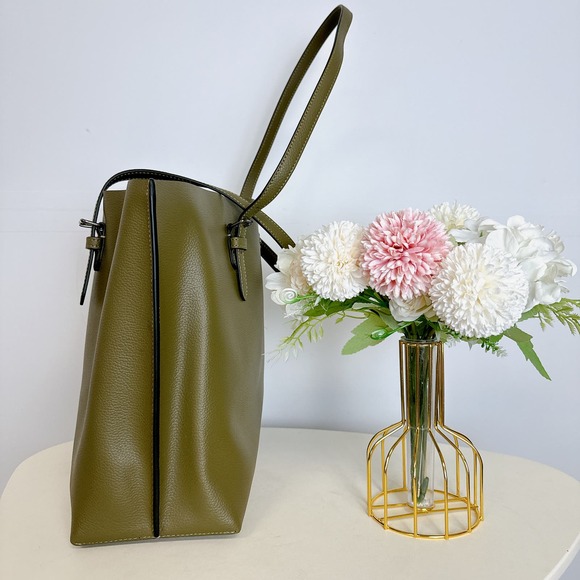 Coach 1671 Leather Mollie Tote in Kelp Black - Picture 4 of 9